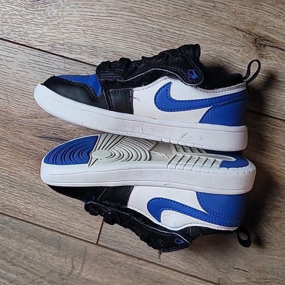 Jordan 1 Low ALT White Black Royal Blue (PS) size 11c - Picture 5 of 10